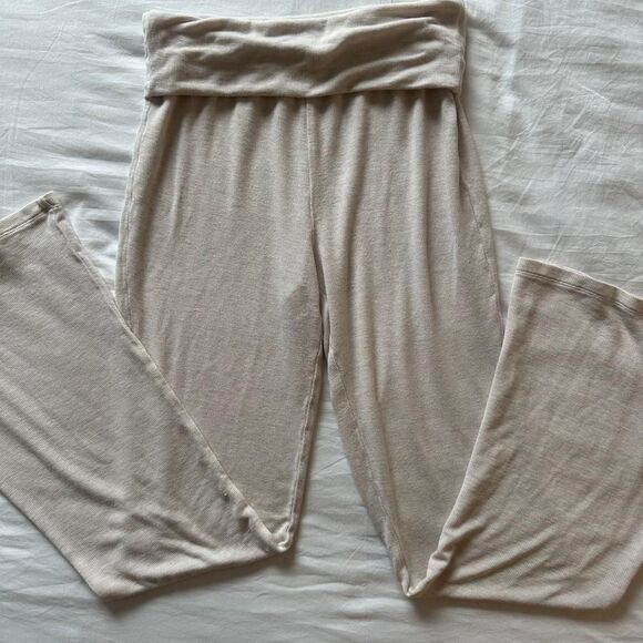 Pants - Aerie Women's Cream and Tan Leggings